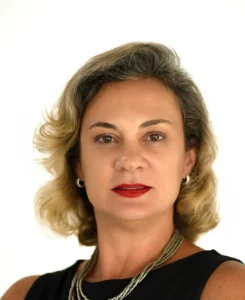 Kelly Dores
